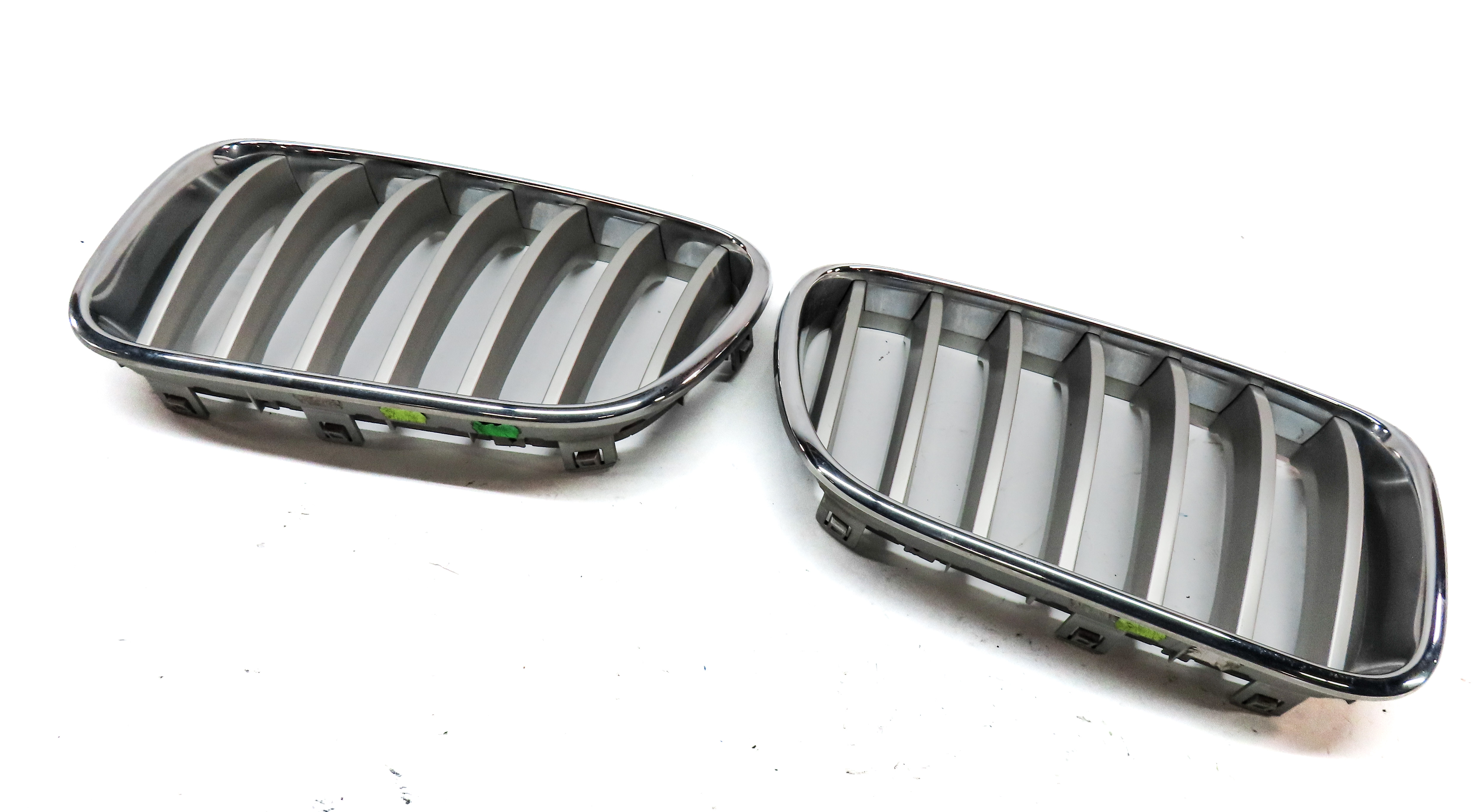 2013-2017 BMW X3 (F25) FRONT LEFT & RIGHT GRILLE HOOD VENT TRIM SET-2 — exact item pictured
